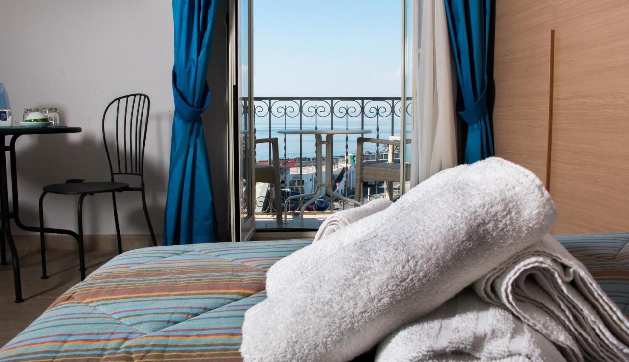 La Dimora Dei Borboni Hotel Portici Bagian luar foto