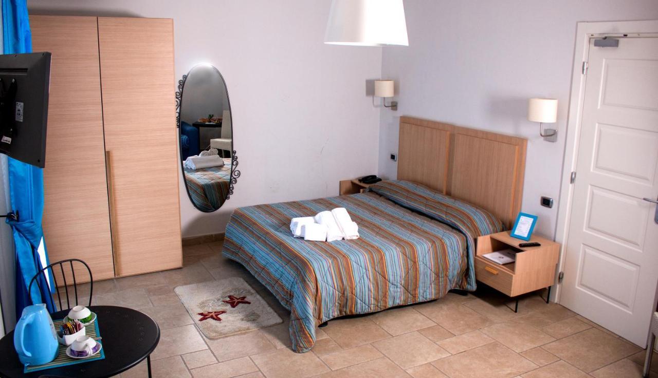 La Dimora Dei Borboni Hotel Portici Bagian luar foto